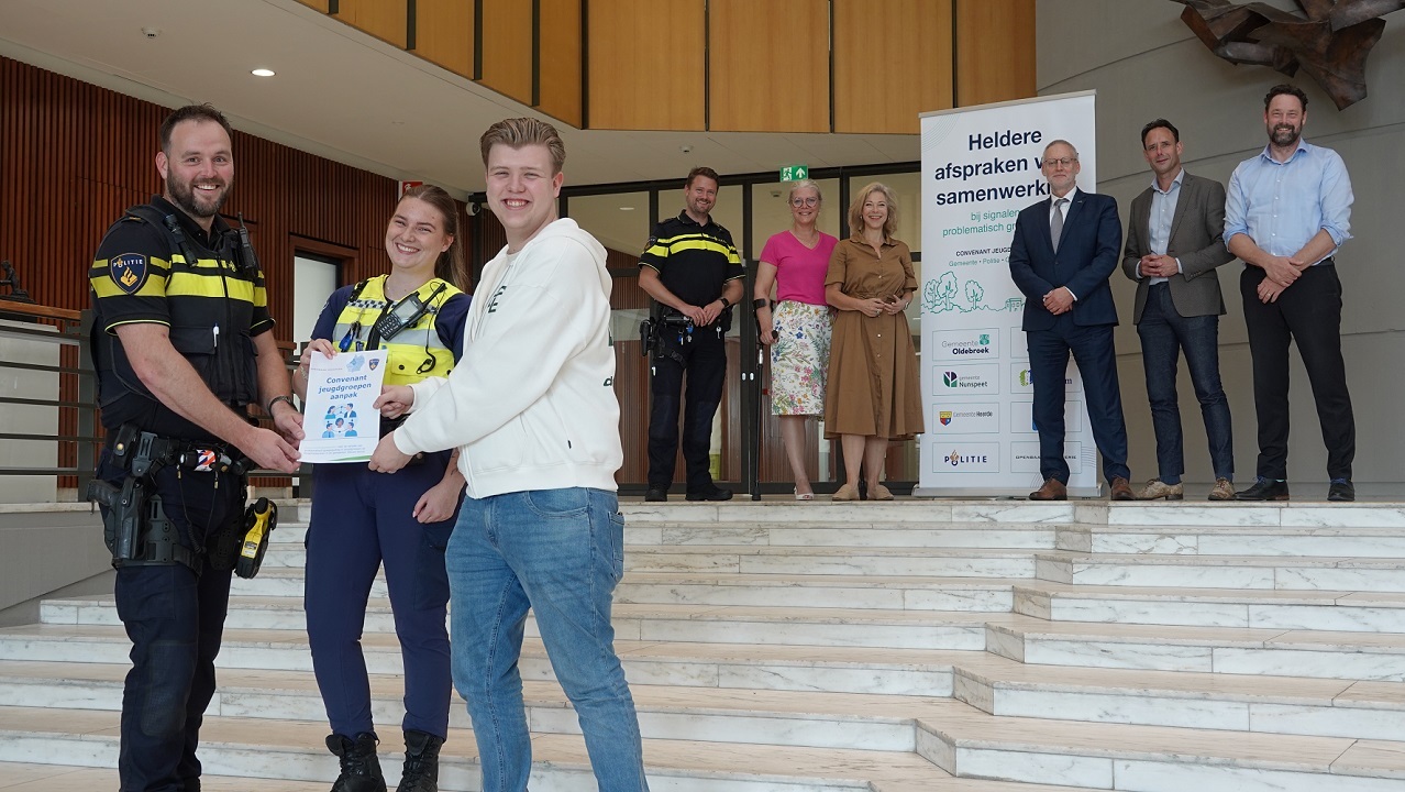Ondertekening Convenant Jeugd Aanpak incl bestuur