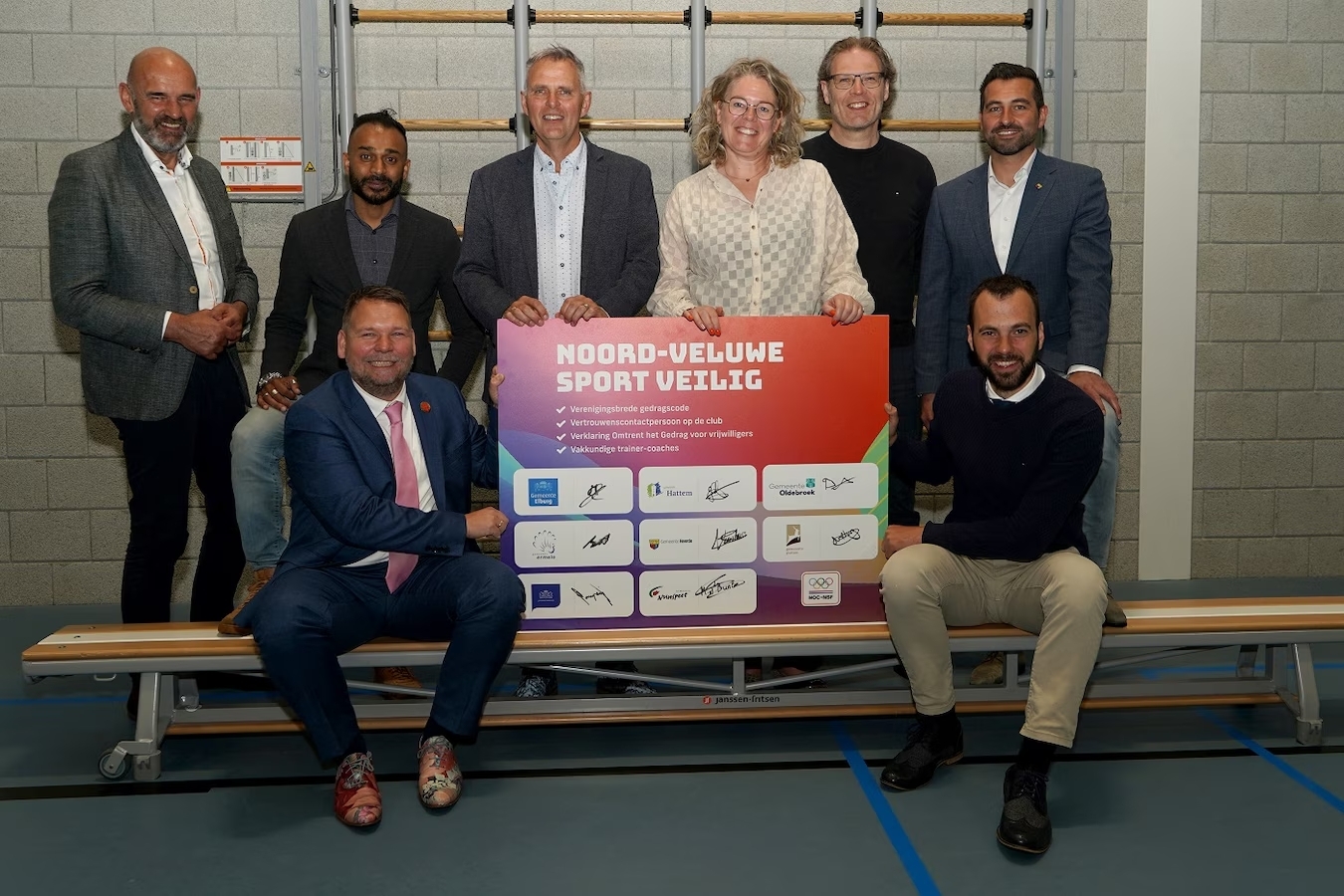 De samenwerking is ondertekend door de wethouders sport van Elburg, Ermelo, Harderwijk, Hattem, Heerde, Nunspeet, Oldebroek en Putten. Dit convenant heet ‘Noord-Veluwe sport veilig’.
