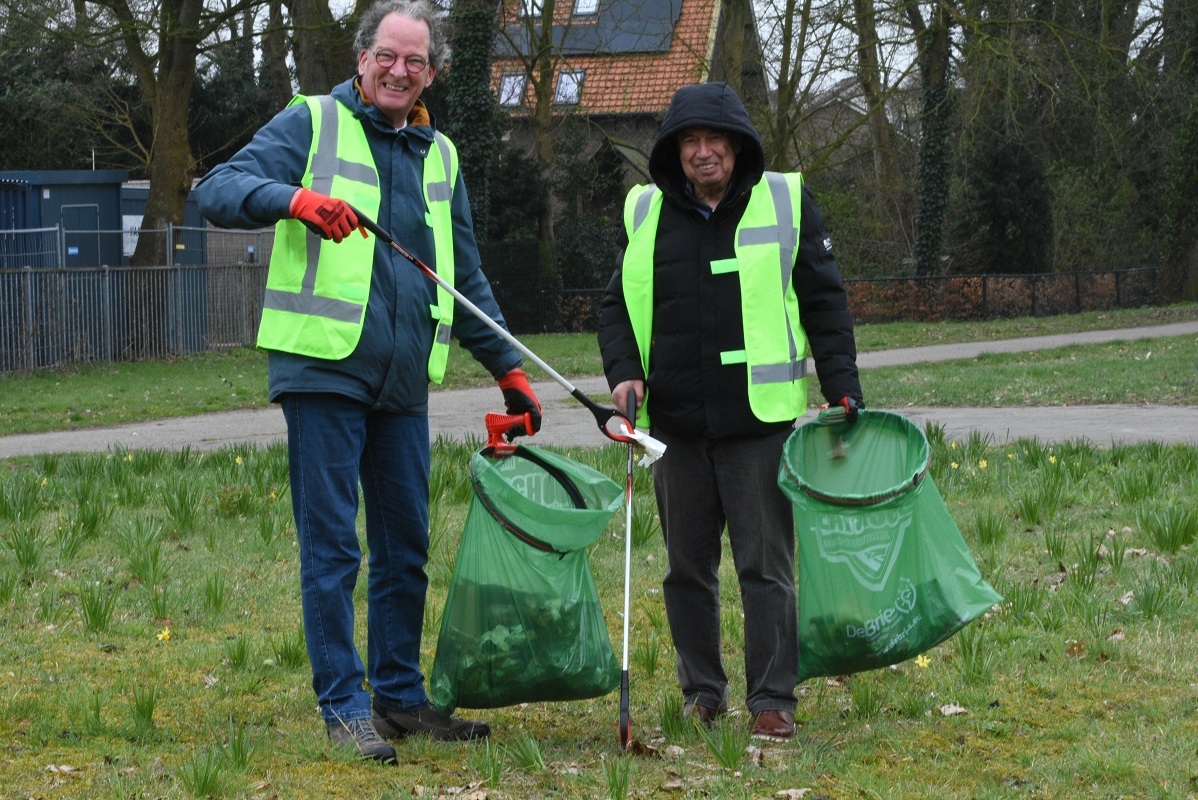 Wethouder bij landelijke opschoondag